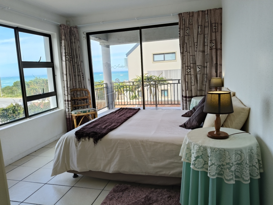 12 Bedroom Property for Sale in Paradise Beach Eastern Cape